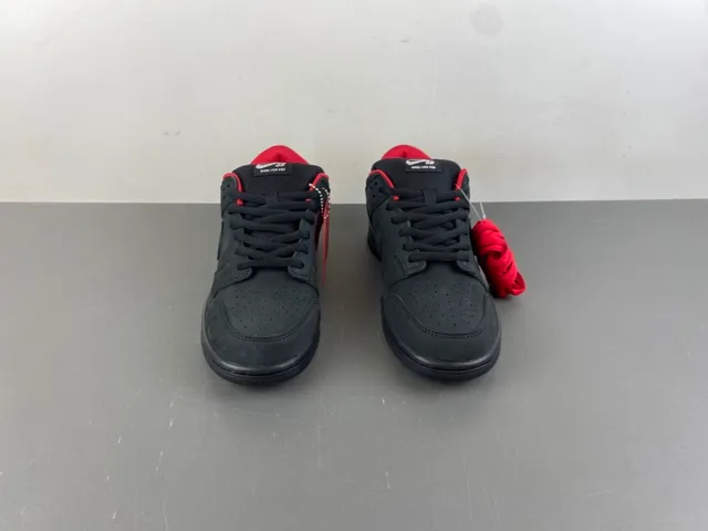 Nike SB Dunk Low Supreme Black Red Skateboard Shoes 11