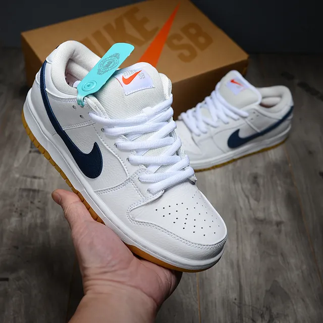 Nike SB Dunk Low أحذية تزلج أبيض نافي غم 2