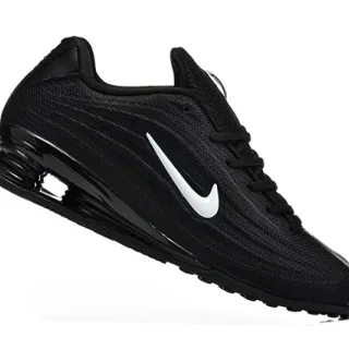 Nike Shox Classic Black Lifestyle Sneakers
