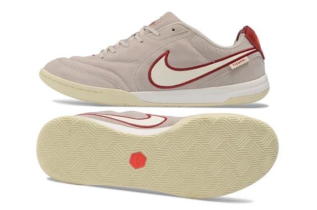 Nike Tiempo Chaussures de football indoor à talons bas en suède beige et rouge 6
