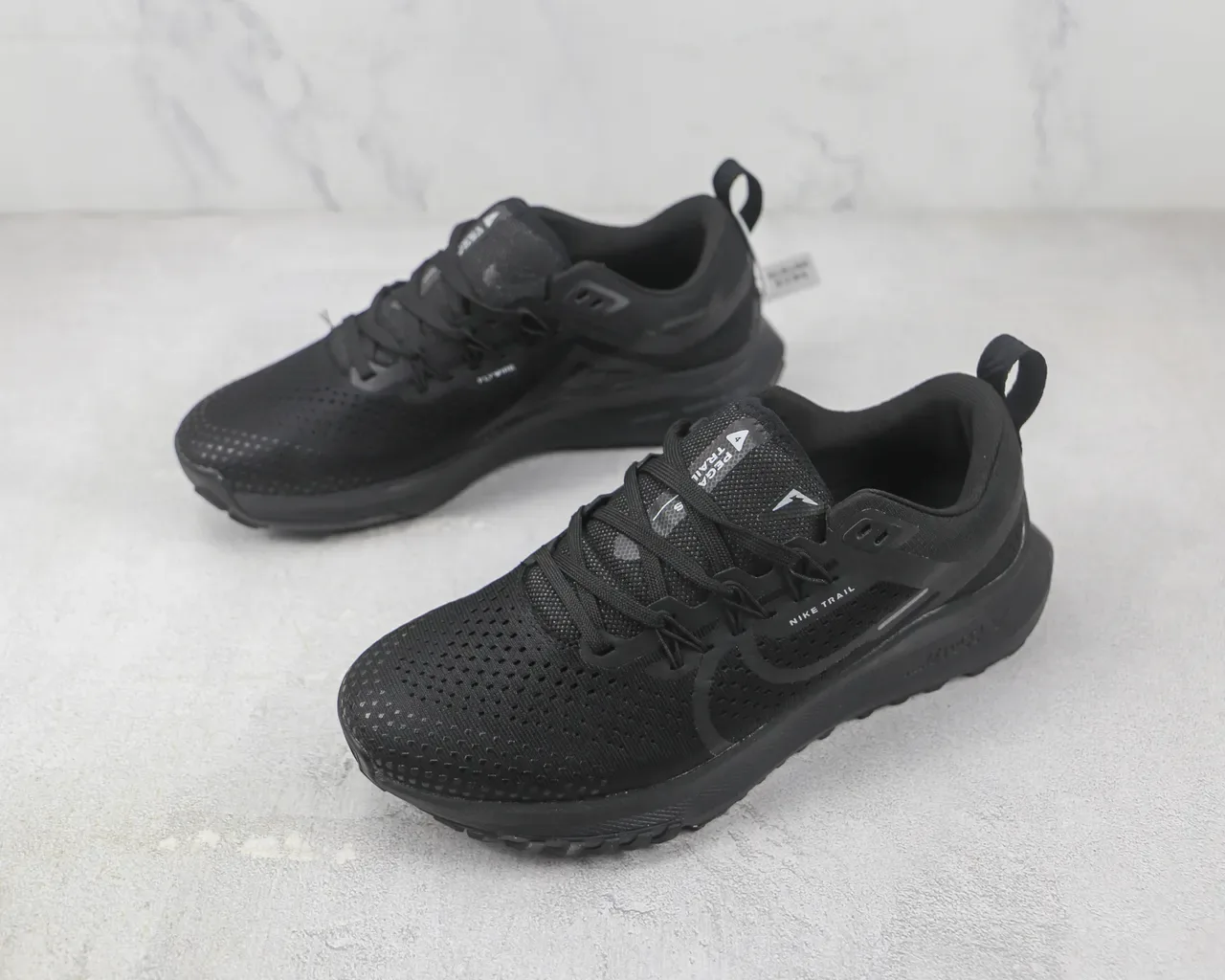Nike Trail Black Gray Engineered Mesh Upper TPU Cage Overlays Running Shoes 4