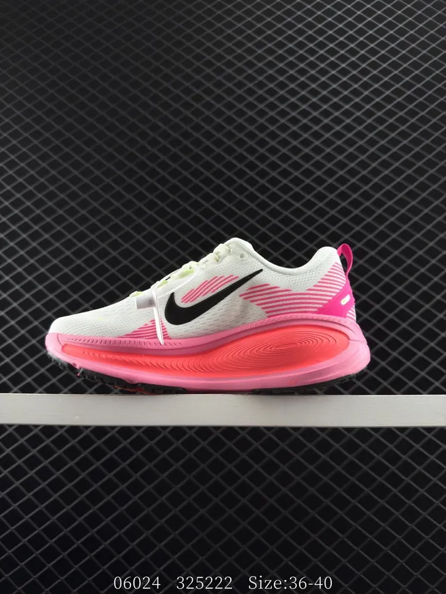 Nike VOMERO 18 White Pink Running Shoes 5