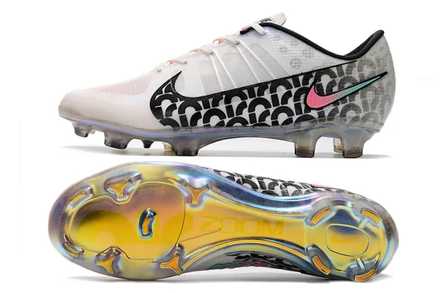 Nike Chaussures de football à lacets à coupe basse en mesh synthétique blanc et noir pour terrain ferme 2