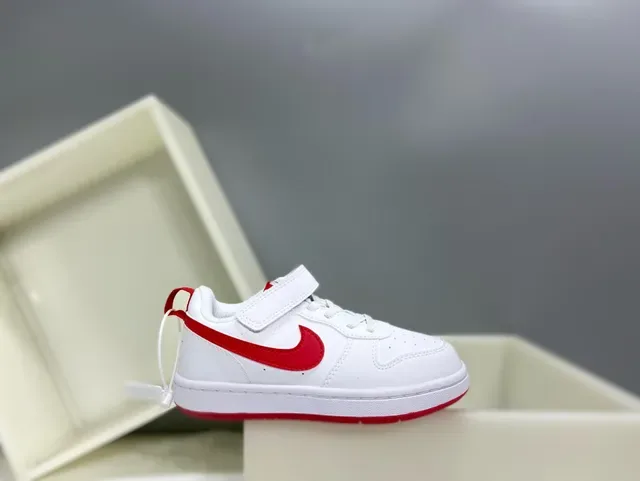 Nike White Black Low-Top Dual-Closure Lifestyle Sneakers 18