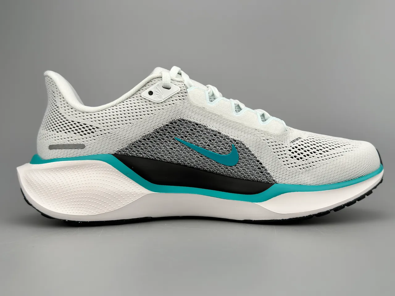 Nike White Blue Engineered Knit Upper Visible Air Zoom Unit Running Shoes 10