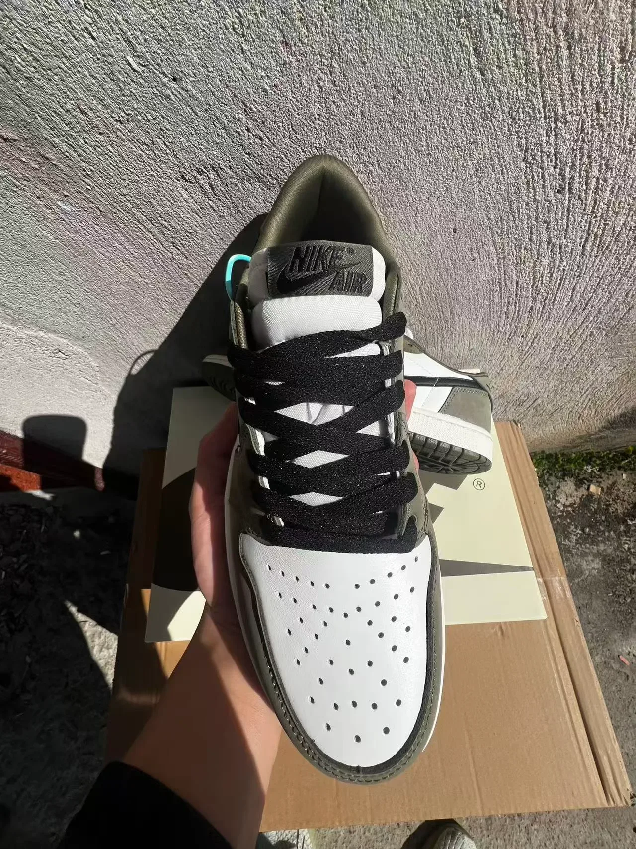Nike Tênis lifestyle branco cinza de baixo com painéis em couro-suede 3
