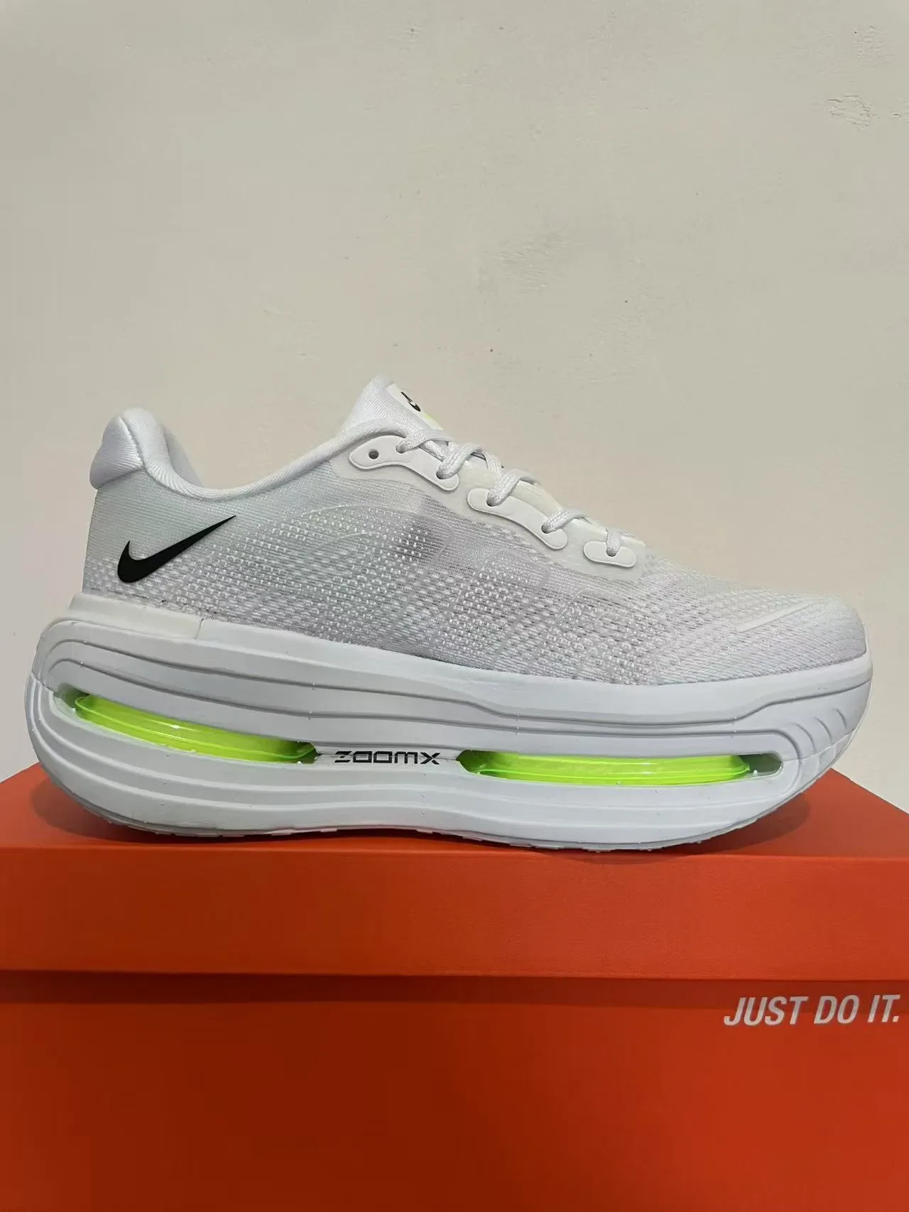 Nike Air Zoom Unit Chaussures de Running Blanc et Vert avec Upper en Maille Visible 2
