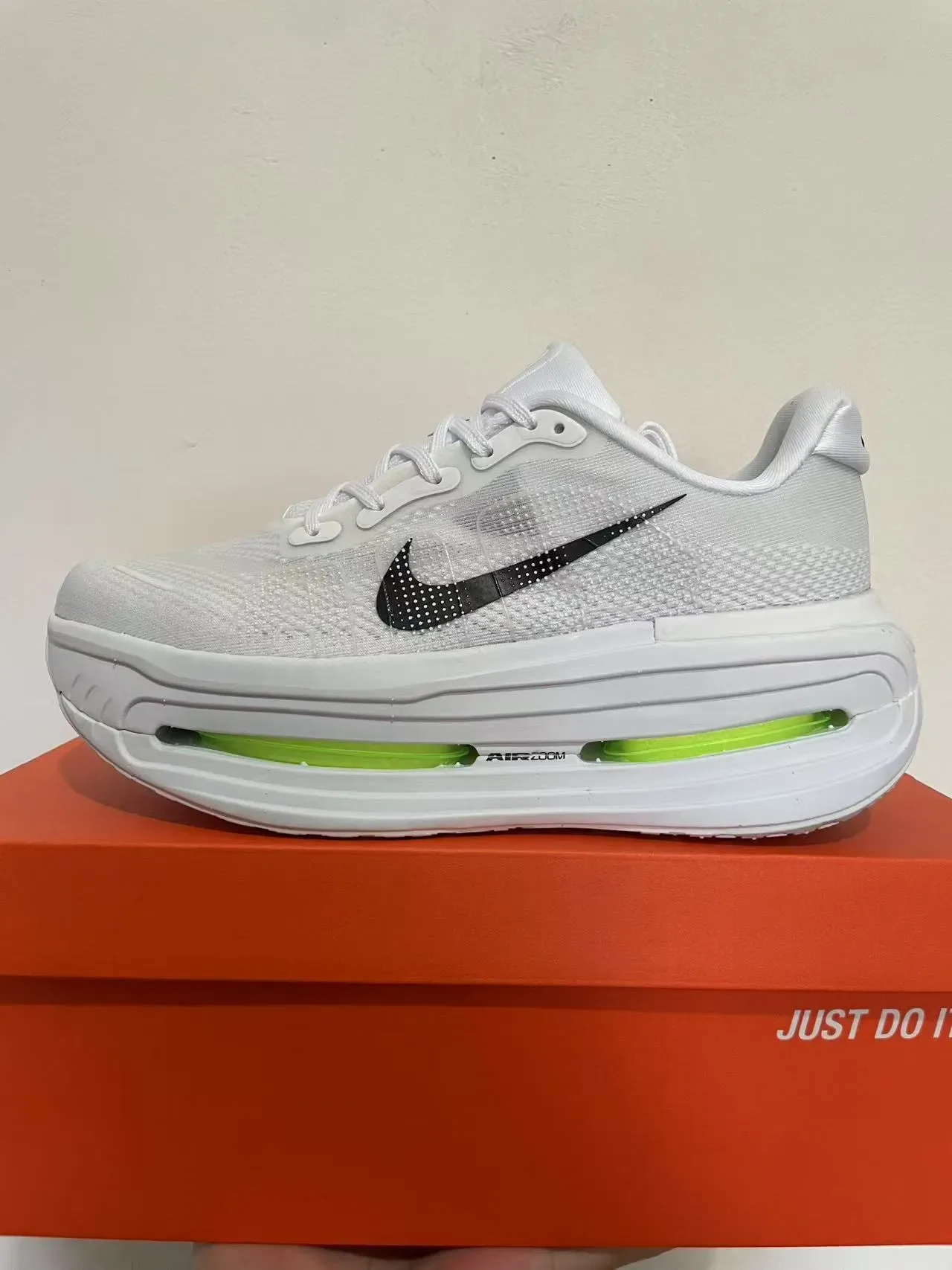 Nike Air Zoom Unit Chaussures de Running Blanc et Vert avec Upper en Maille Visible 3