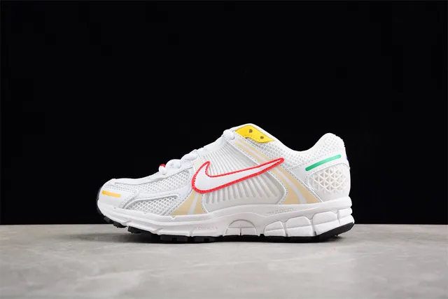 Nike White Multicolor Mesh Upper Layered Synthetic Overlays Running Shoes 8
