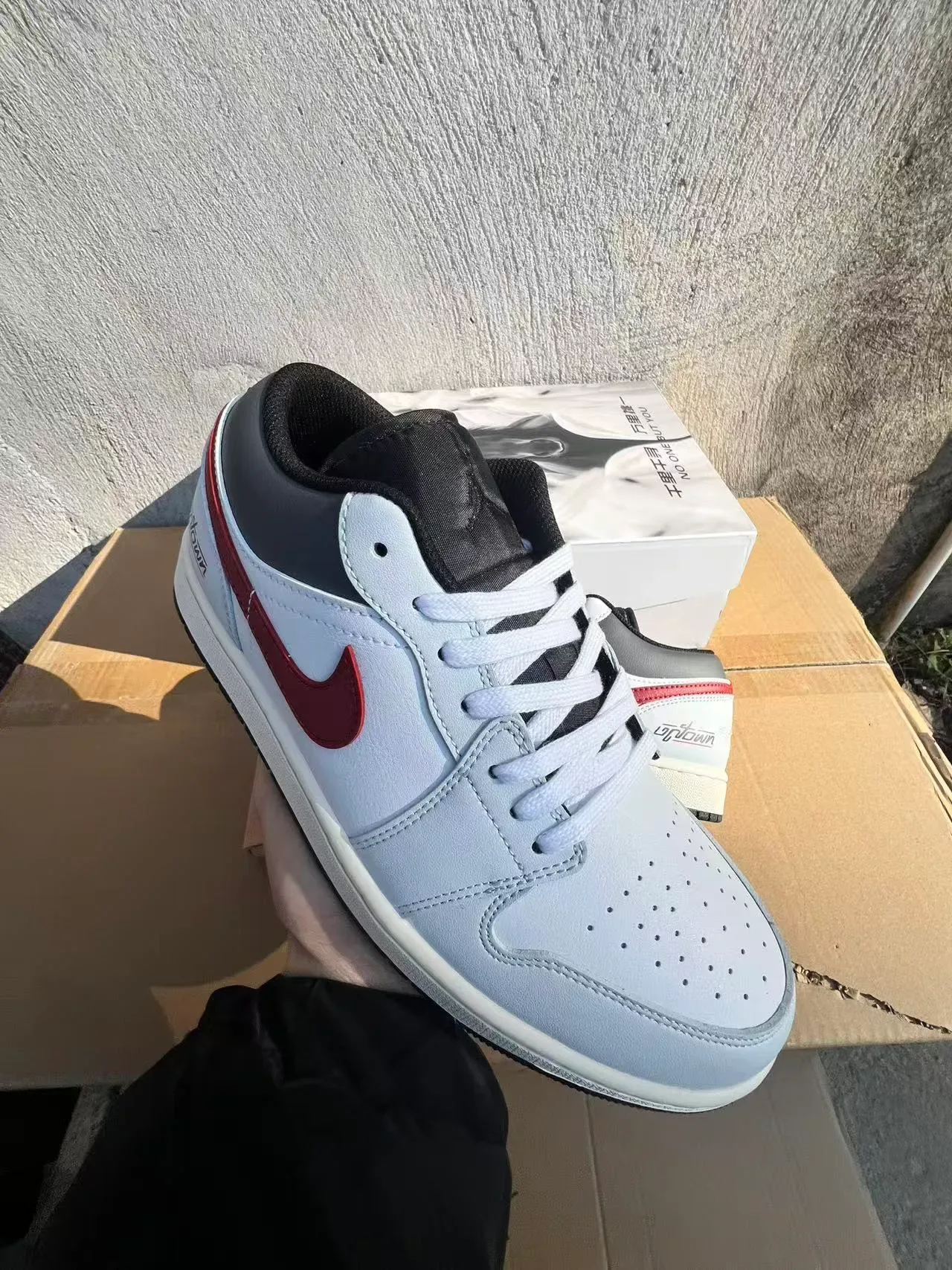 Nike أبيض أحمر low-top padded collar lifestyle sneakers 2