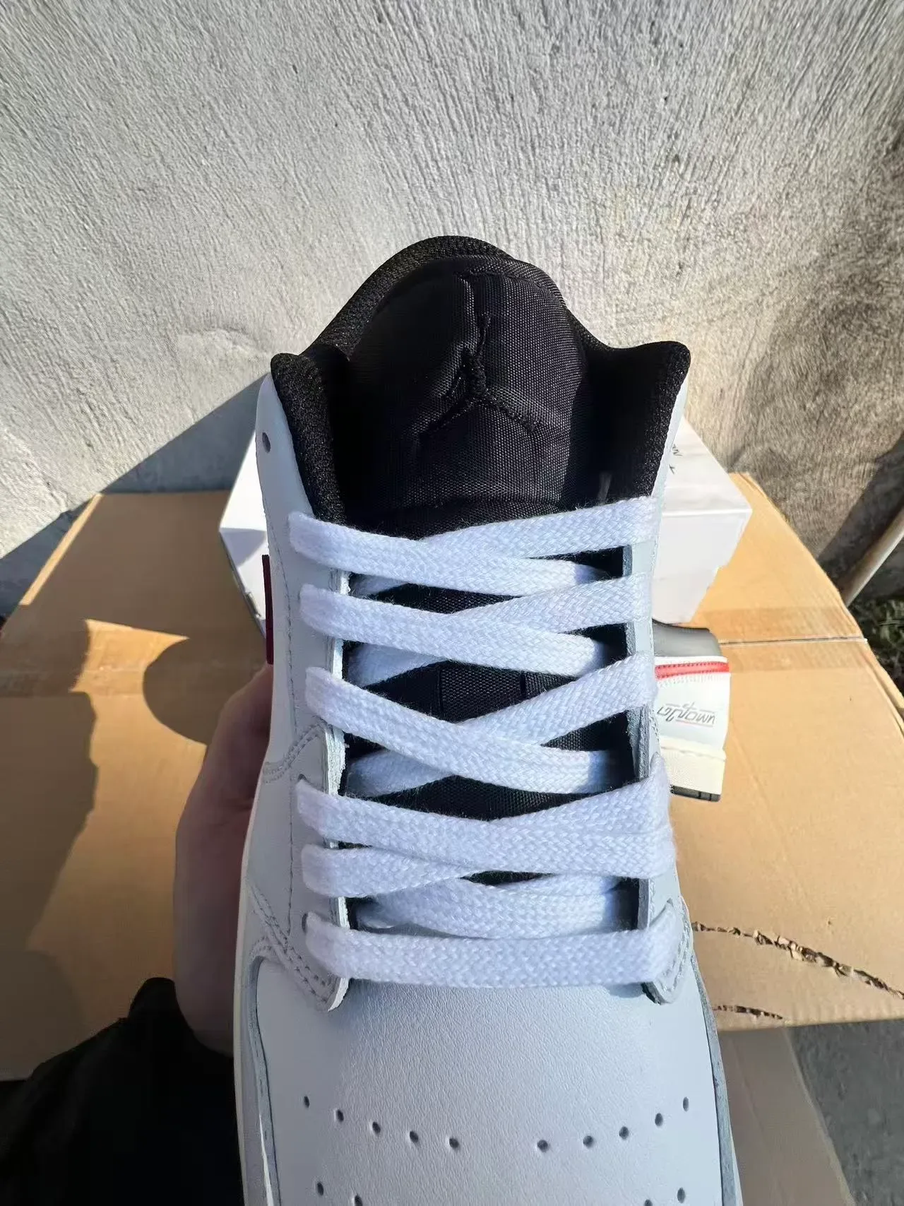 Nike أبيض أحمر low-top padded collar lifestyle sneakers 4