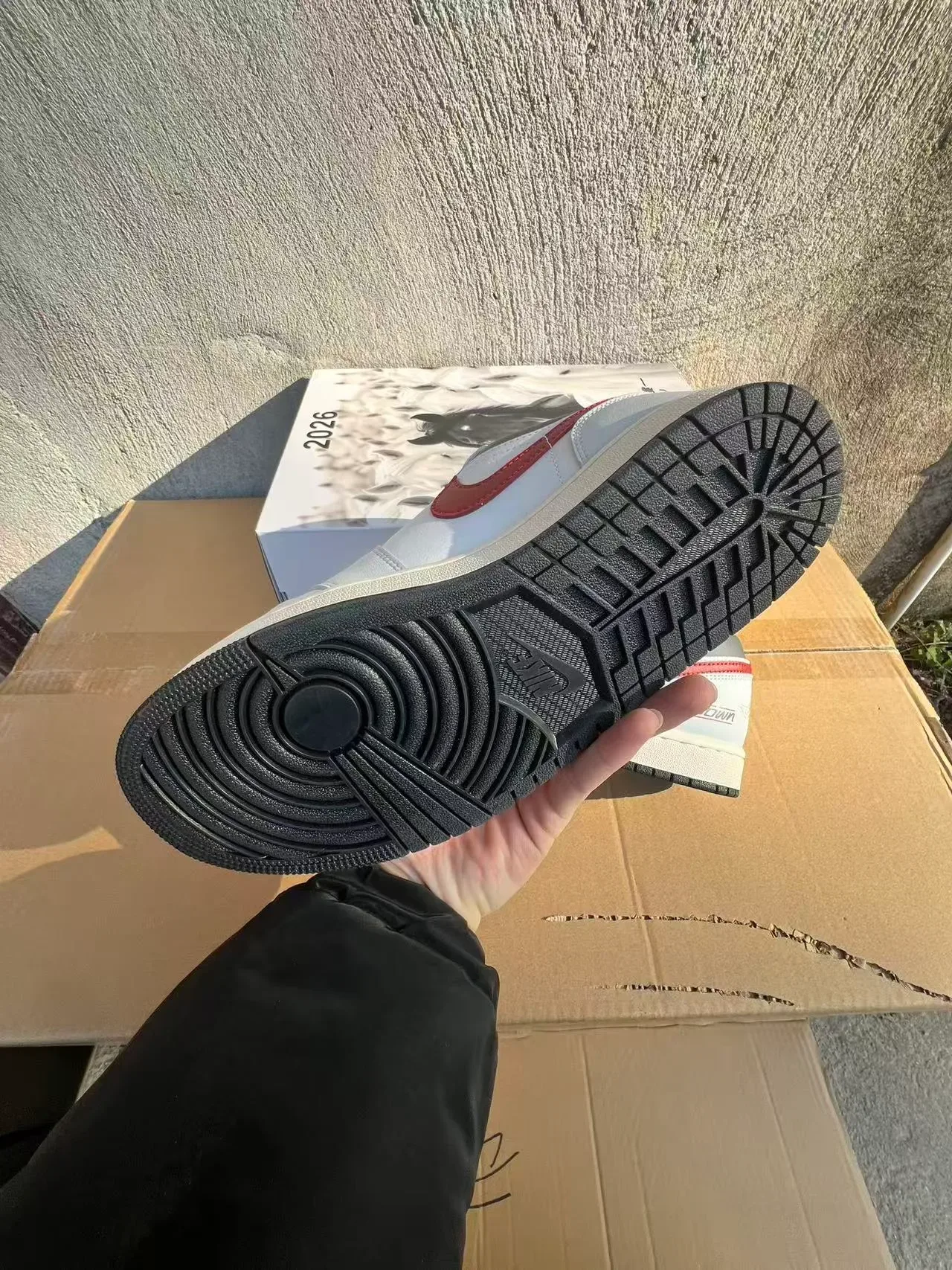 Nike أبيض أحمر low-top padded collar lifestyle sneakers 6