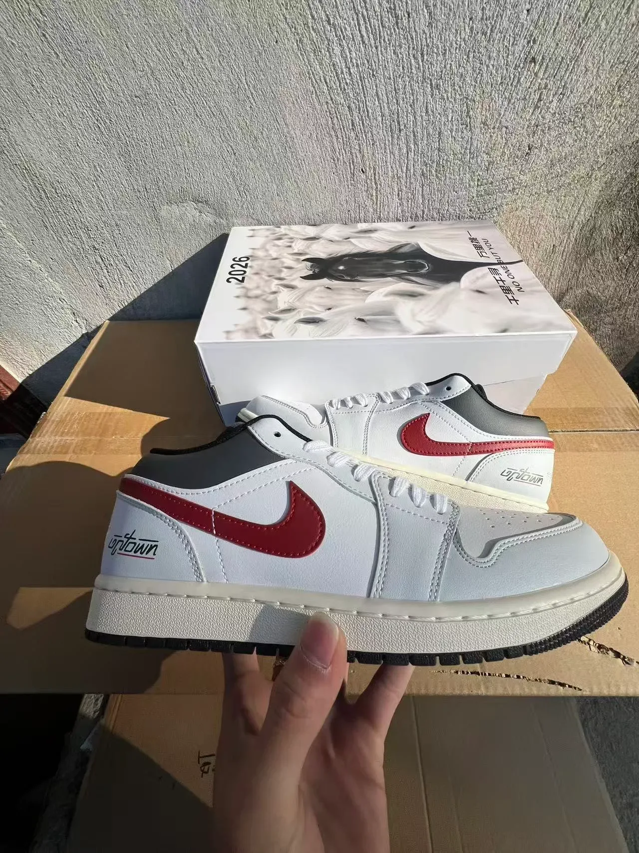 Nike أبيض أحمر low-top padded collar lifestyle sneakers 7