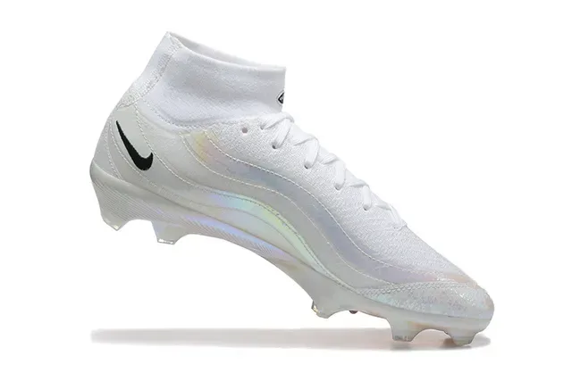 Nike Chaussures de football blanches transparentes hautes iridiscentes synthétiques pour terrain ferme 4