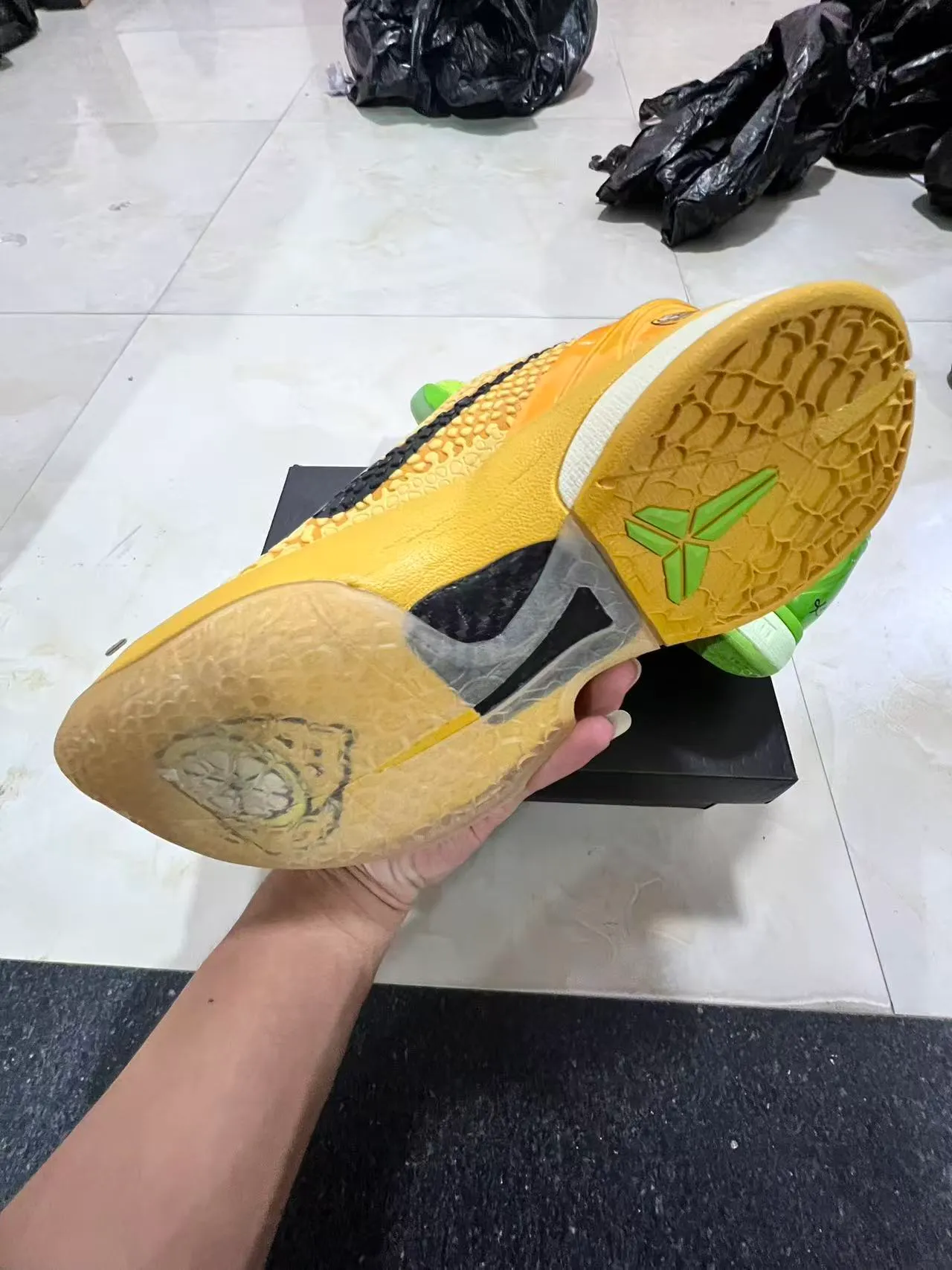 Nike Yellow Black High-Top Textured Pebbled Upper Basketball Shoes 6