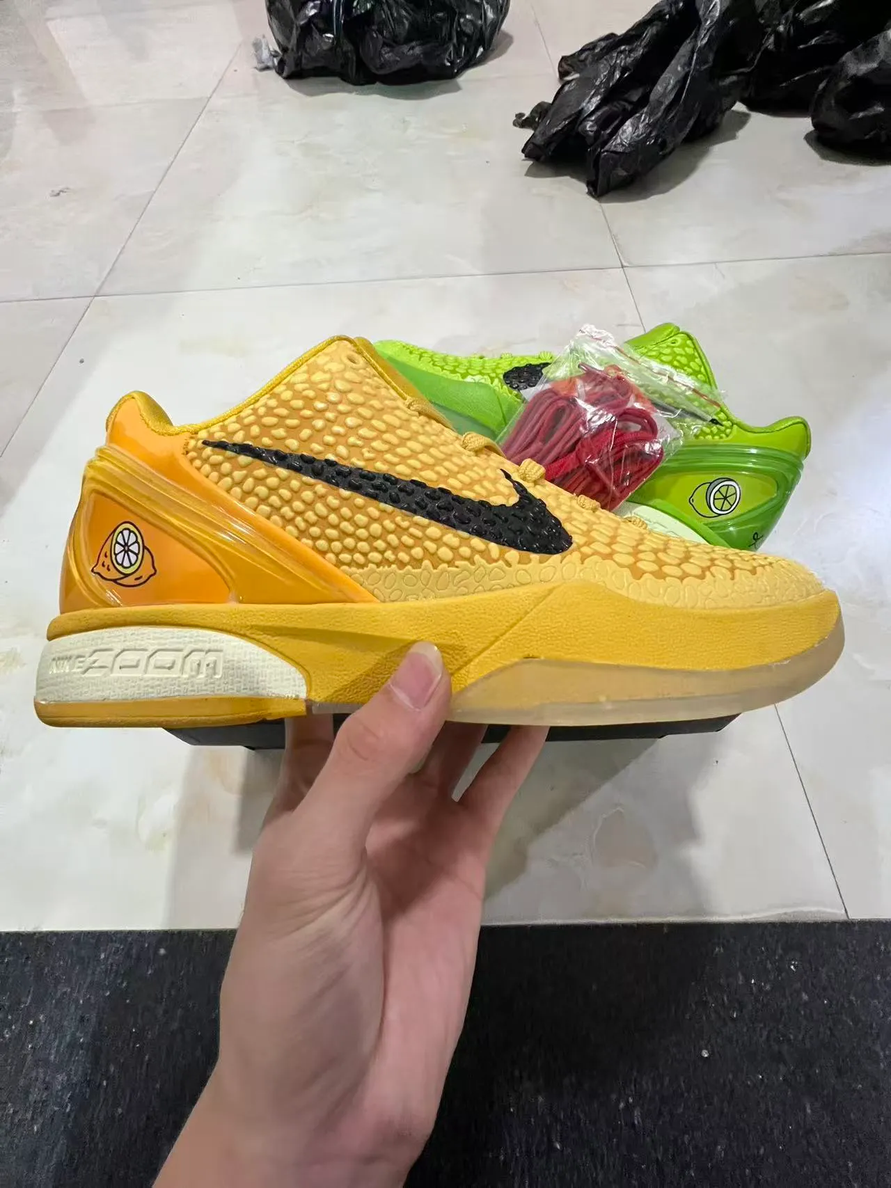 Nike Yellow Black High-Top Textured Pebbled Upper Basketball Shoes 7