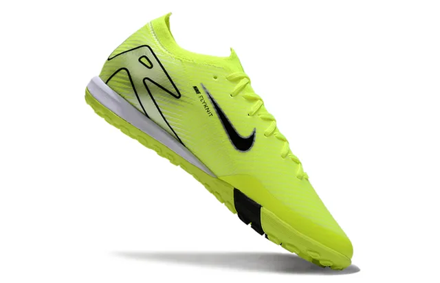 Nike Sapatos de futebol Turf com upper de knit neon amarelo e preto Swoosh e contraforte de calcanhar 2