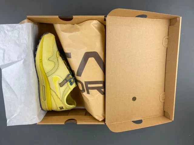 Nike Yellow Gray Low-Top Mesh-and-Synthetic Upper Lifestyle Sneakers 12