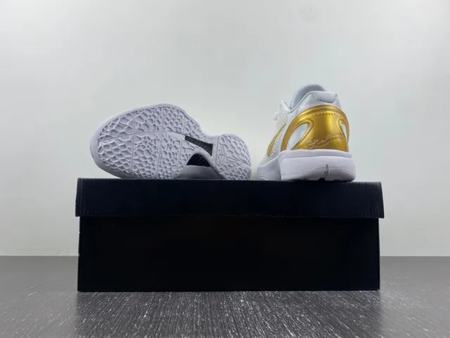 Nike Zoom Kobe IV White Gold Basketball Shoes 16