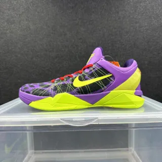 Nike Zoom Kobe VI क्रिसमस बैंगनी नियोन पीला बास्केटबॉल जूते