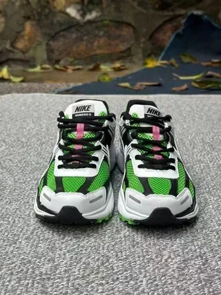 Nike Zoom Vomero 5 حذاء جري أخضر ليموني أسود 6