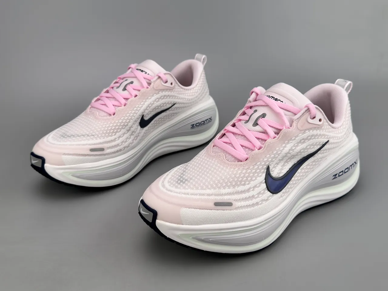 Nike ZoomX Invincible Run Pink Navy Tige en mesh ingénierie Semelle intermédiaire ondulée en couches Chaussures de course 7