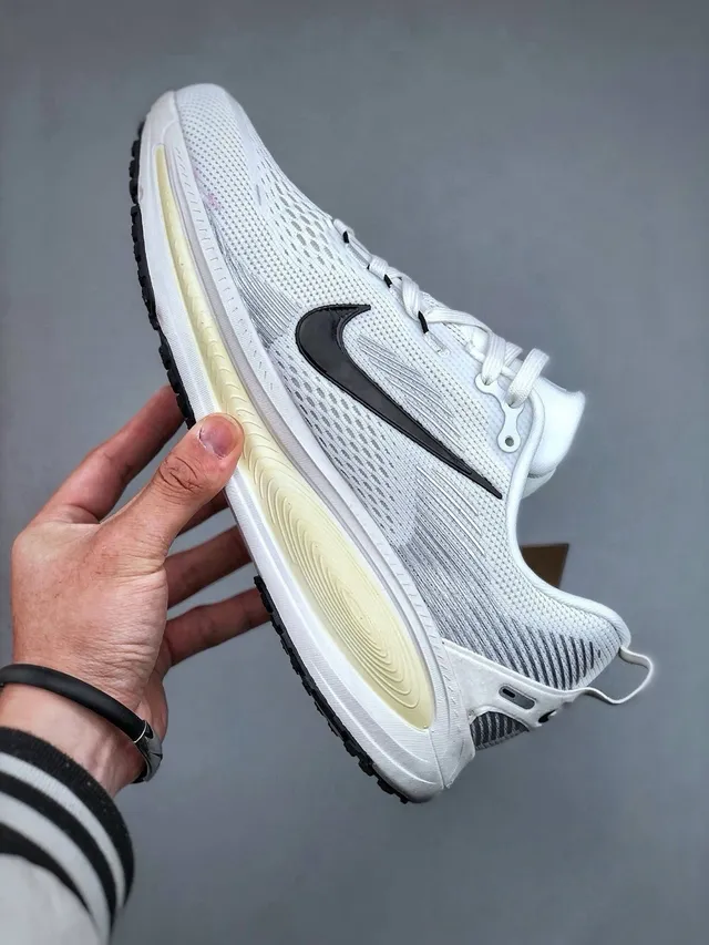 Nike ZoomX Invincible Run Running Shoes 2