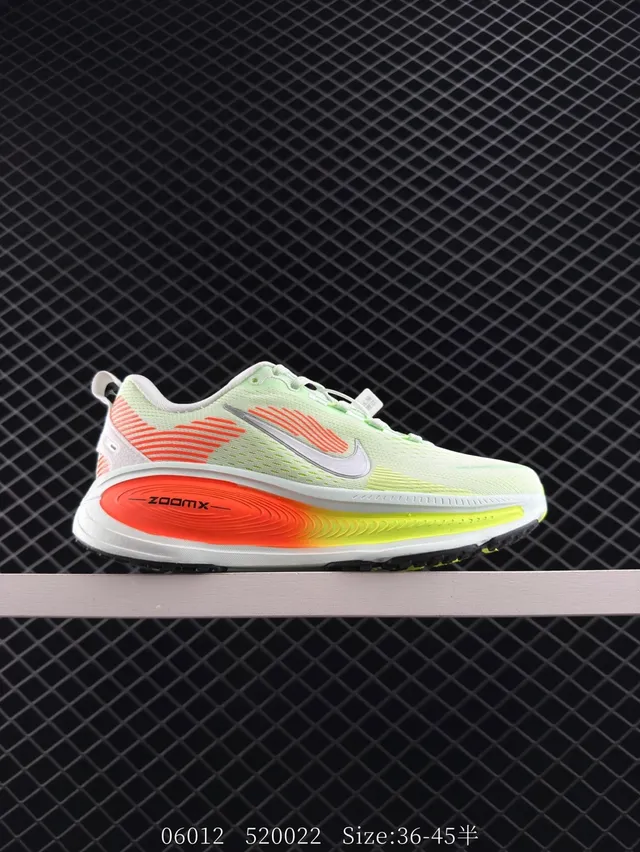 Nike ZoomX Multicolor Mesh Upper Gradient Midsole Running Shoes 4