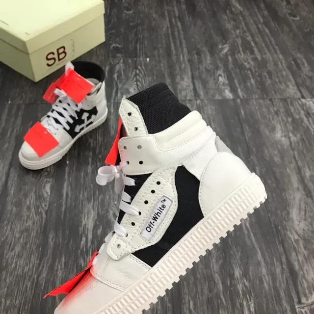 أحذية Off-White أسود عالية الارتفاع مع تفاصيل صناعية للنمط الحياتي 4
