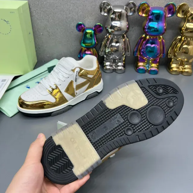 Off-White Sneakers Chunky en cuir patent doré métallique avec motif de flèche diagonale 2