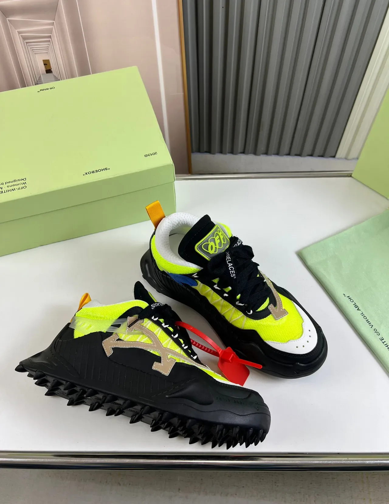 Off-White Industrial Runner Sneakers Jaune Néon Noir Chunky 5