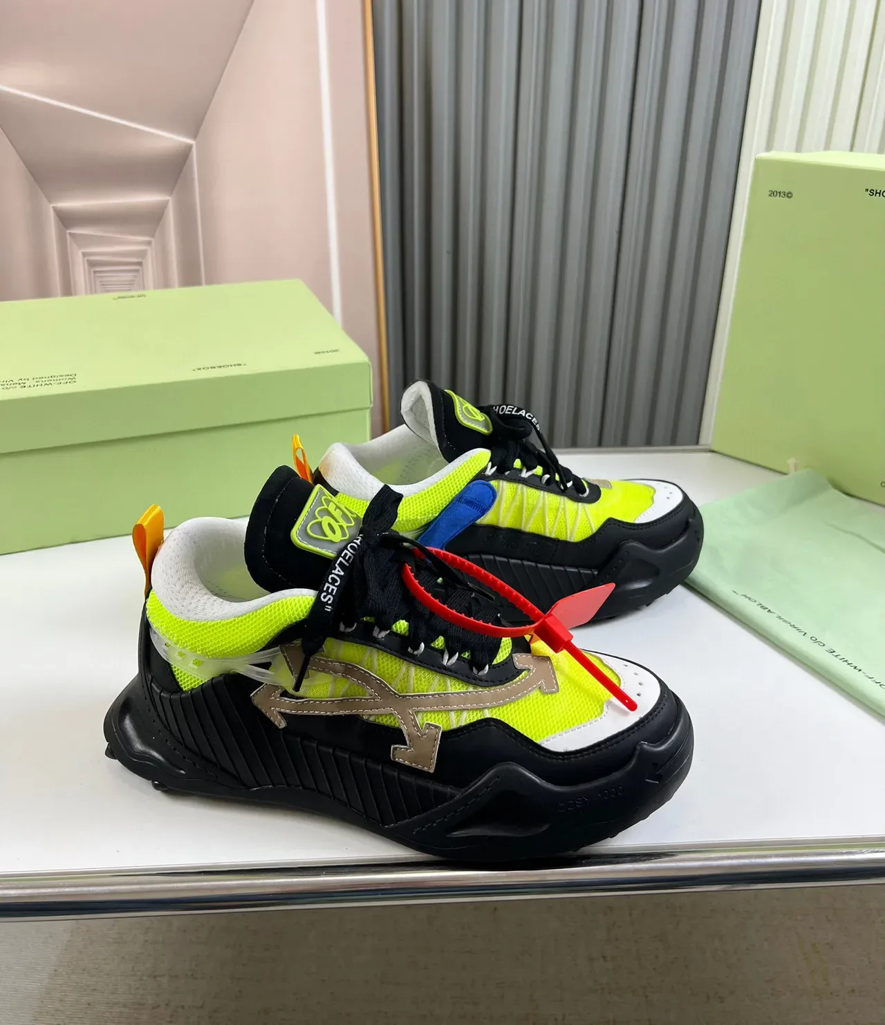 Off-White Industrial Runner Sneakers Jaune Néon Noir Chunky 7