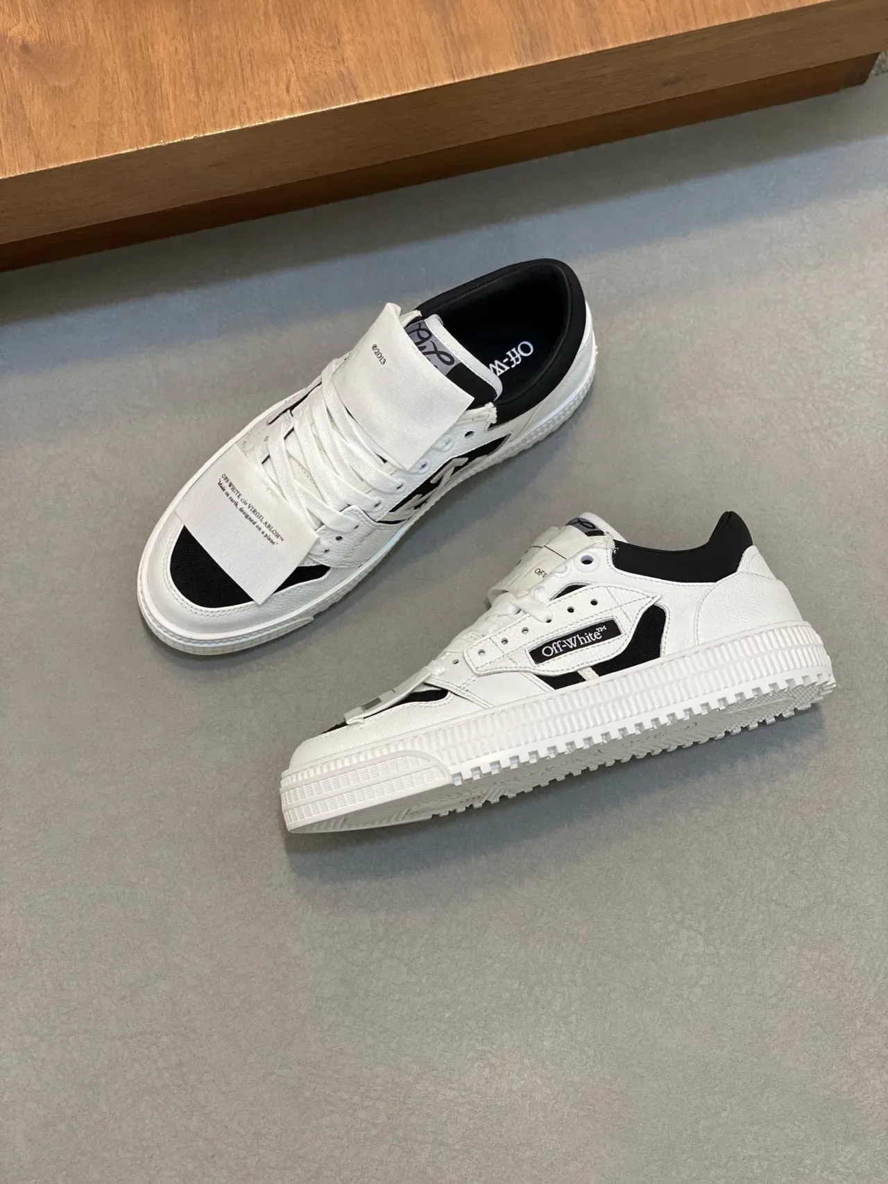 Off-White Industrial Strap White and Black Lifestyle Sneakers 6