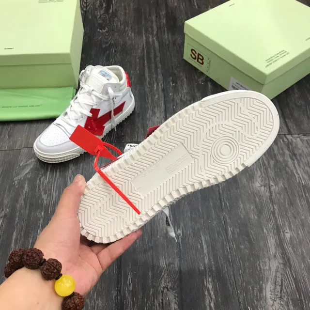 Off-White Zapatillas Lifestyle Rojo Diseño Industrial High-Top 2