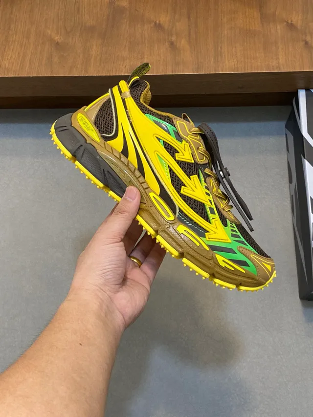 Off-White Semelle Jaune Verte Superpositions de Flèches Géométriques Sneakers Chunky 5