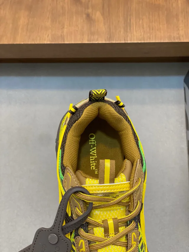 Off-White Semelle Jaune Verte Superpositions de Flèches Géométriques Sneakers Chunky 7