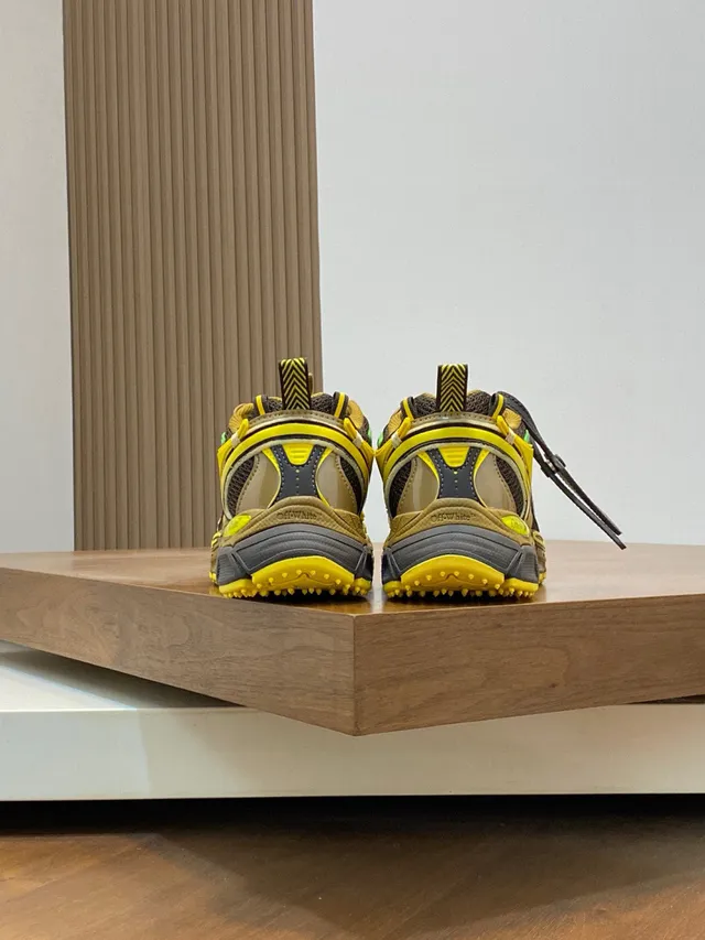 Off-White Semelle Jaune Verte Superpositions de Flèches Géométriques Sneakers Chunky 8