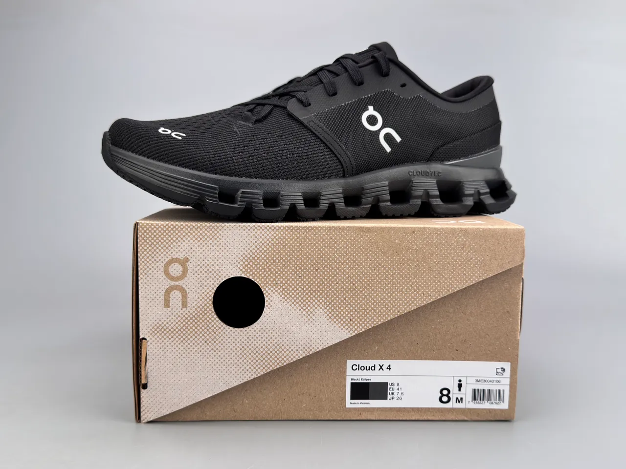 On Cloud Black White Knit Upper Segmented CloudTec Midsole Running Shoes 6