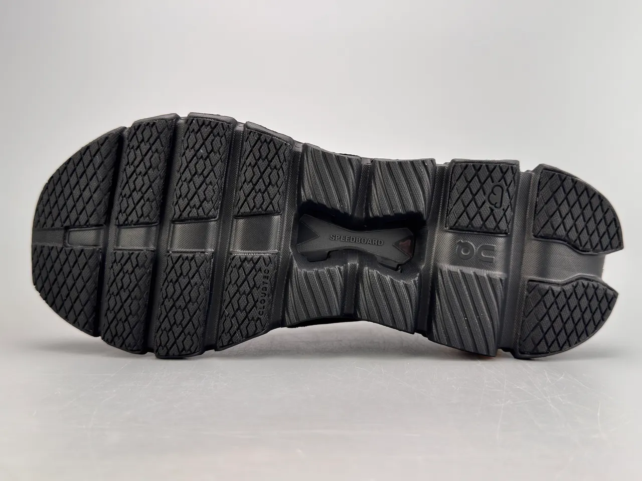 On Cloud Black White Knit Upper Segmented CloudTec Midsole Running Shoes 8