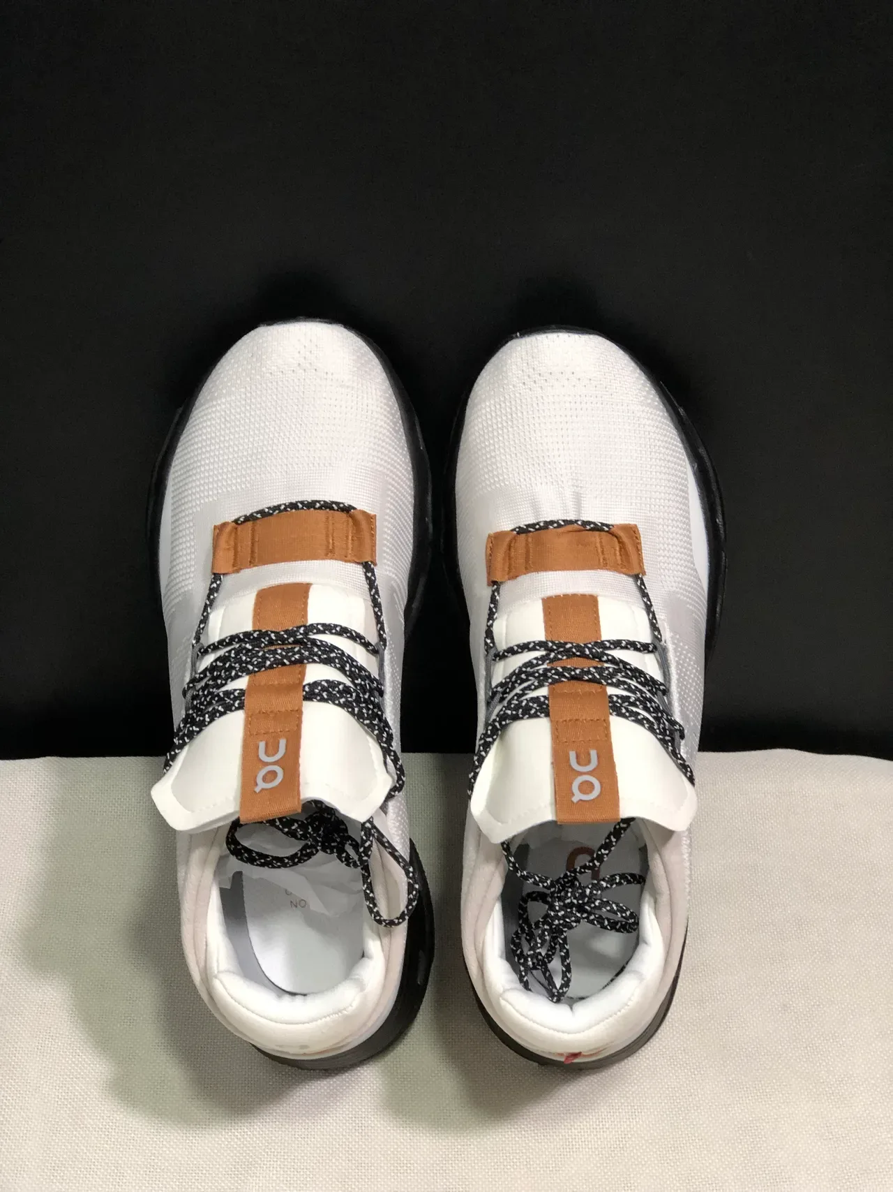 On Cloud White Brown Breathable Mesh Upper Black Perforated Midsole Sneakers 9