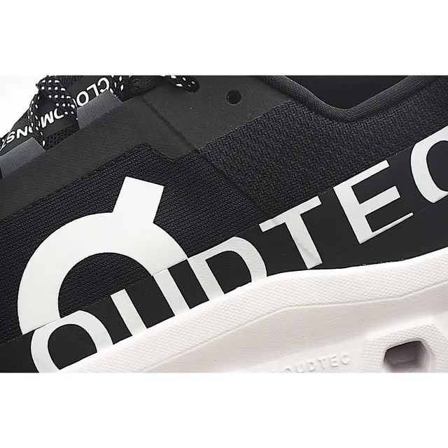 On Cloudmonster Zapatillas de correr negras y blancas 3