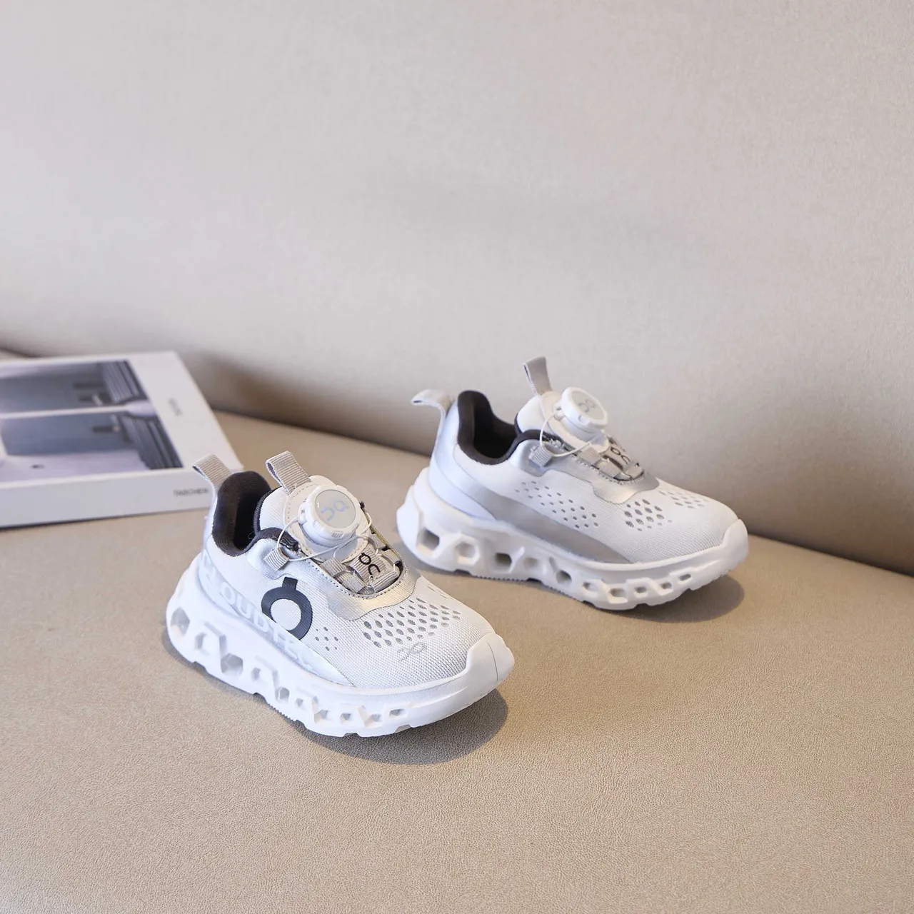 On Cloudmonster Kids Laceless Chunky Sneakers 8