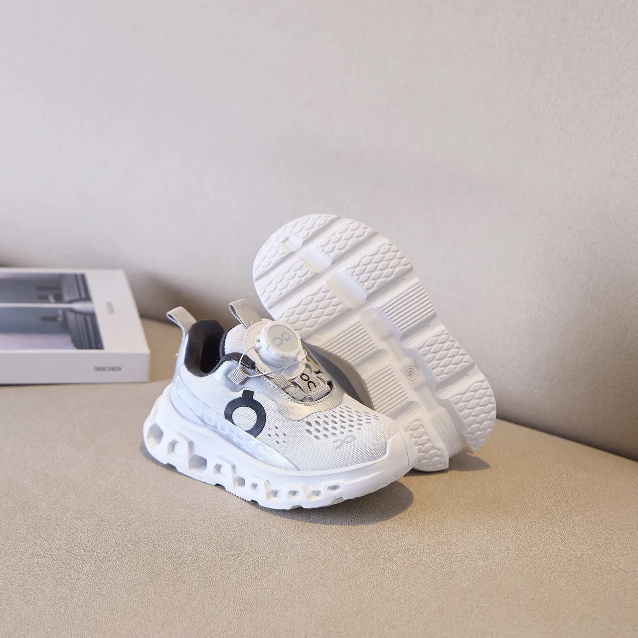 On Cloudmonster Kids Laceless Chunky Sneakers 9