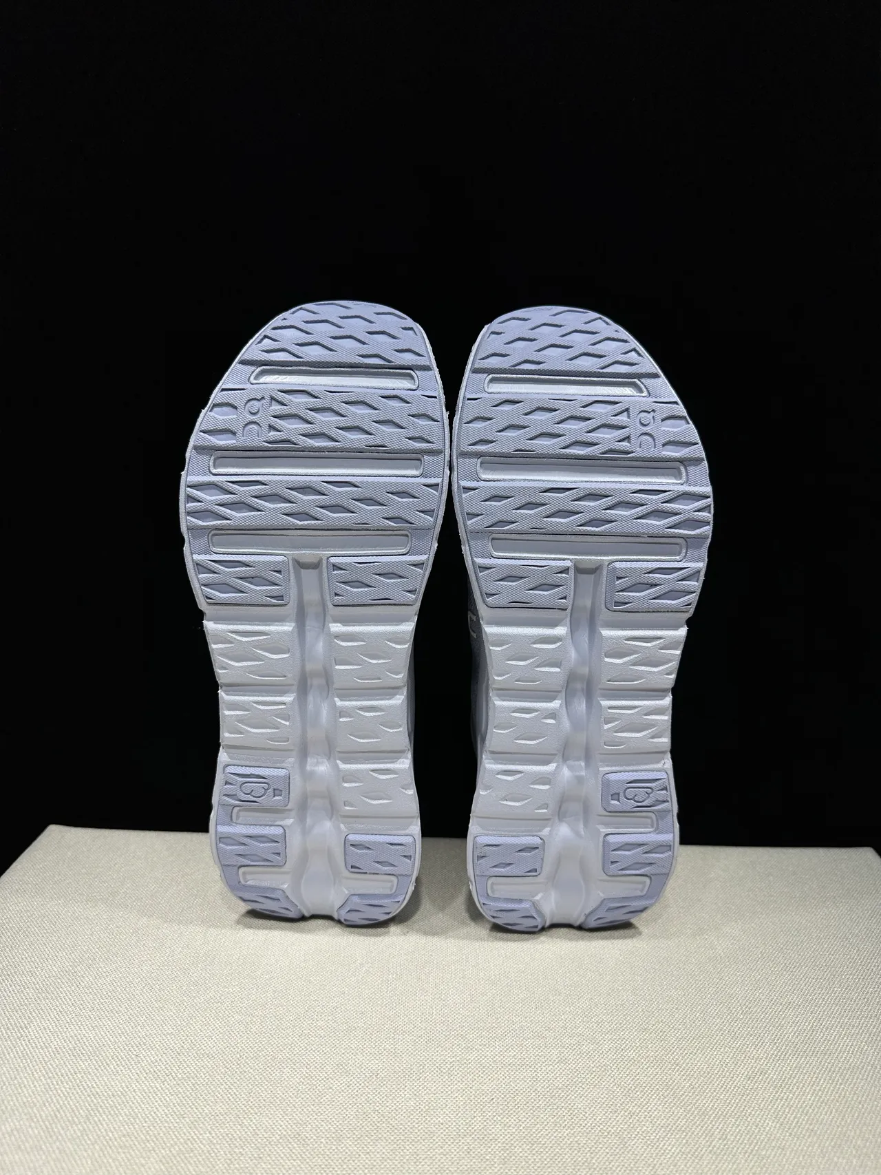On Cloudmonster Light Gray Running Shoes 2