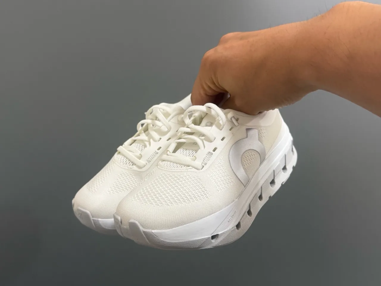 On Gray White Low-Top Breathable Mesh Upper Running Shoes 12