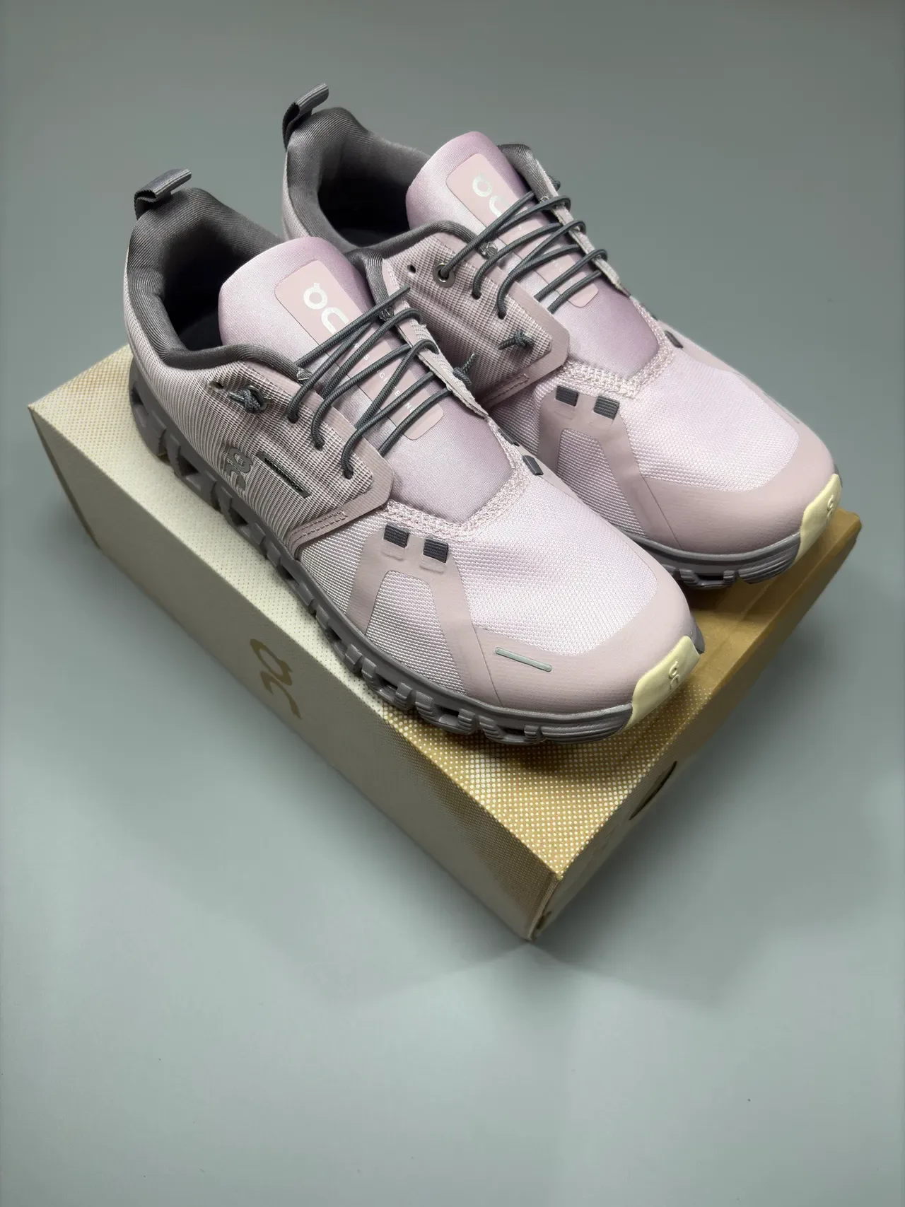 On Pink Gray Segmented CloudTec Midsole Engineered Mesh Upper Lifestyle Sneakers 9
