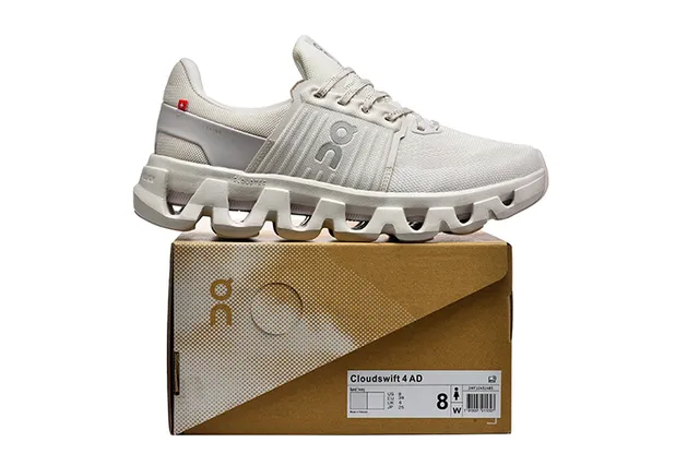 On White Mesh Upper Open-Cloud Midsole Running Shoes 4