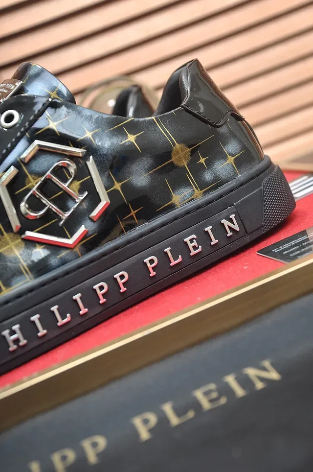 Philipp Plein Sneakers Lifestyle Noir et Or à Imprimer Étoiles 9