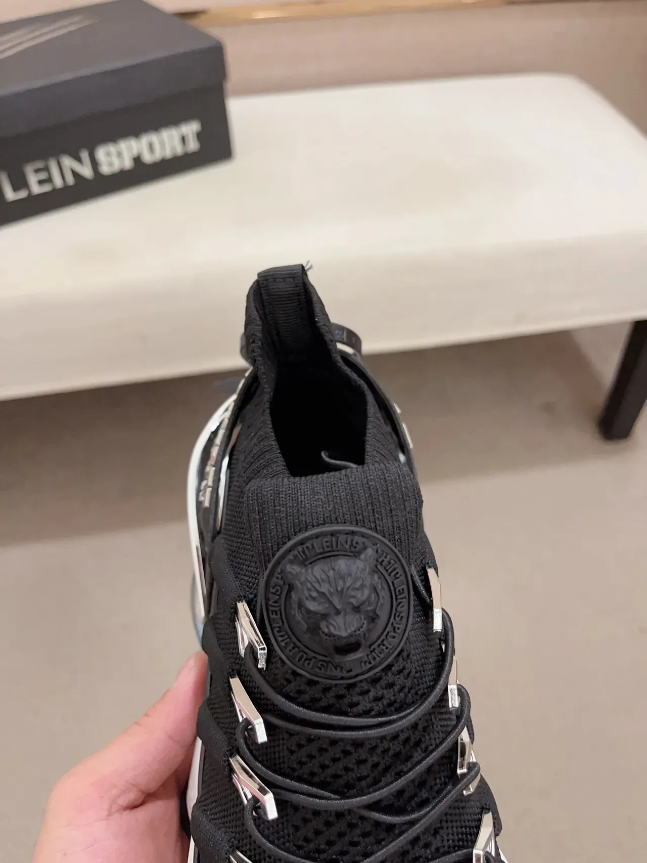 Philipp Plein Black White Chaussures chunky avec tige en maille style chaussette et système de lacets D-Ring métallique 4