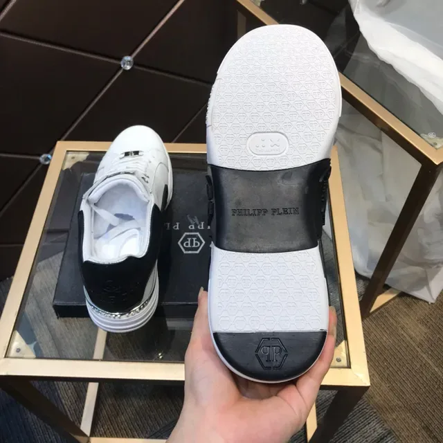 Philipp Plein Lifestyle Sneaker Branco Preto Couro Superior Painéis de Contraste Lifestyle Sneakers 3
